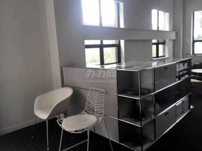 盧灣751國際創意工場寫字樓出租-爆料!751國際創意工廠!盧灣知名創意園!85平-辦辦網