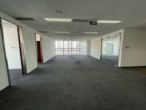 四惠慈云寺精裝修寫字樓出租 方正戶型，采光優越，交通便利